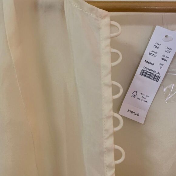 J.Crew Silky Cream Edwardian Buttons Blouse Long Sleeves Size 2 - Picture 6 of 7